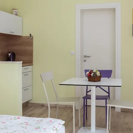 And Alen Apartmán *