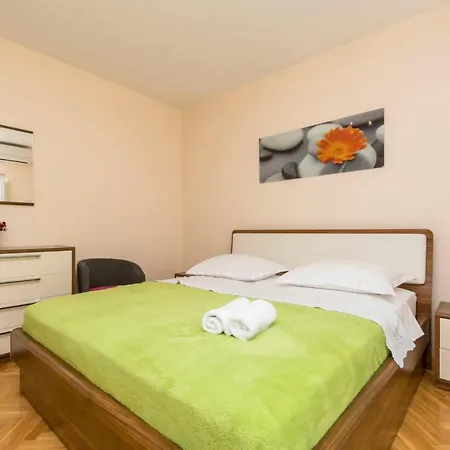 And Alen Apartmán *