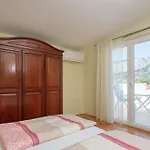 Apartament And Alen *